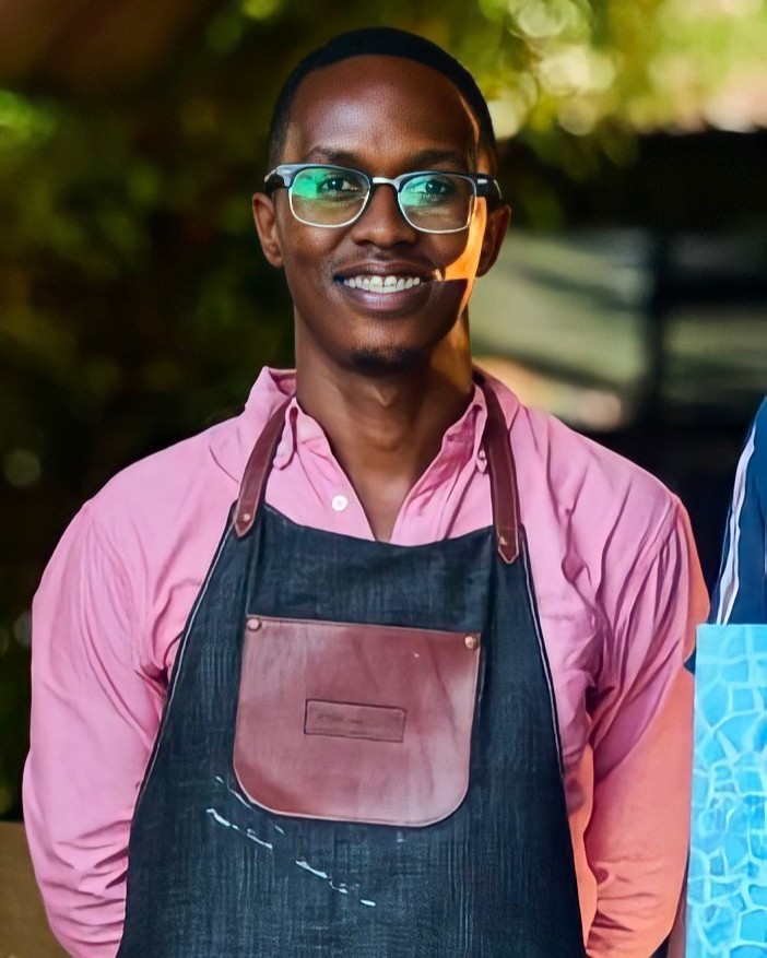 Nias Nyalada in the studio